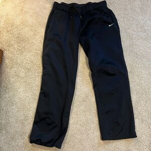 Black Nike Therma Fit Sweatpants - Size medium
